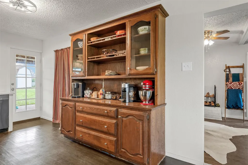 2851 Fm 339 Mount Calm TX 76673