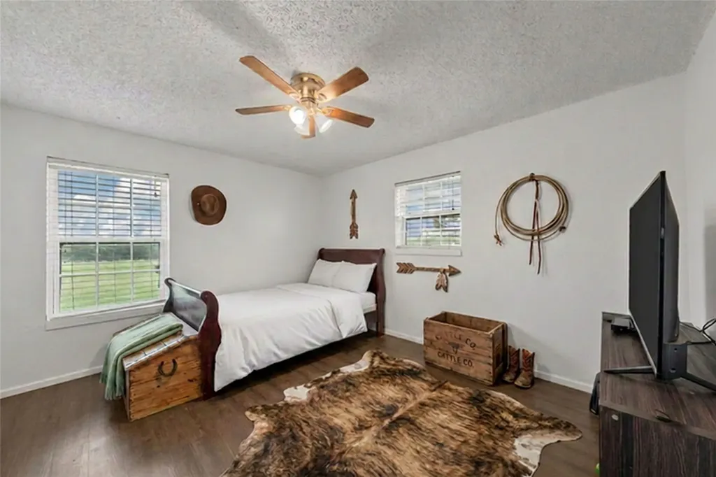 2851 Fm 339 Mount Calm TX 76673