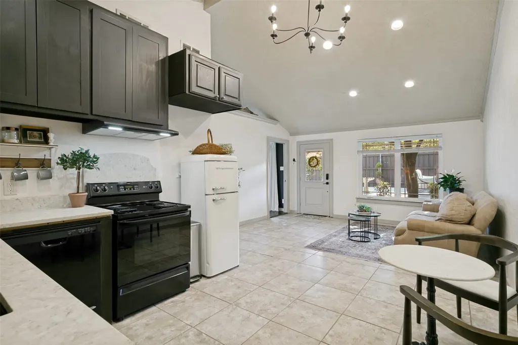 7000 Lowery Lane North Richland Hills TX 76182