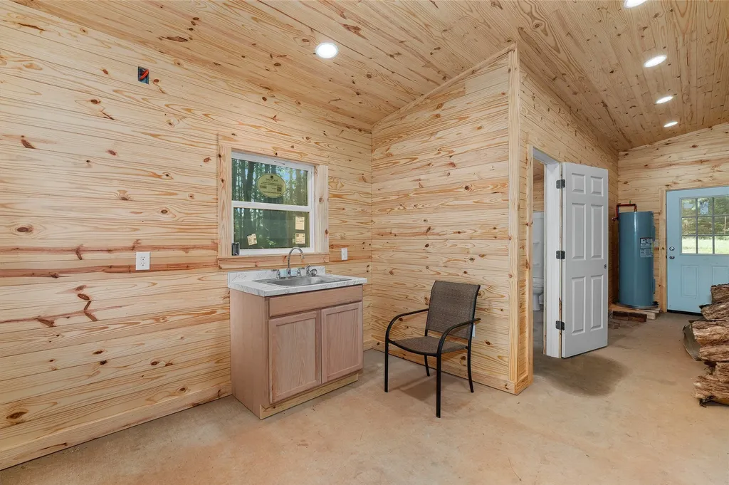 4367 Black Jack Road Jefferson TX 75657