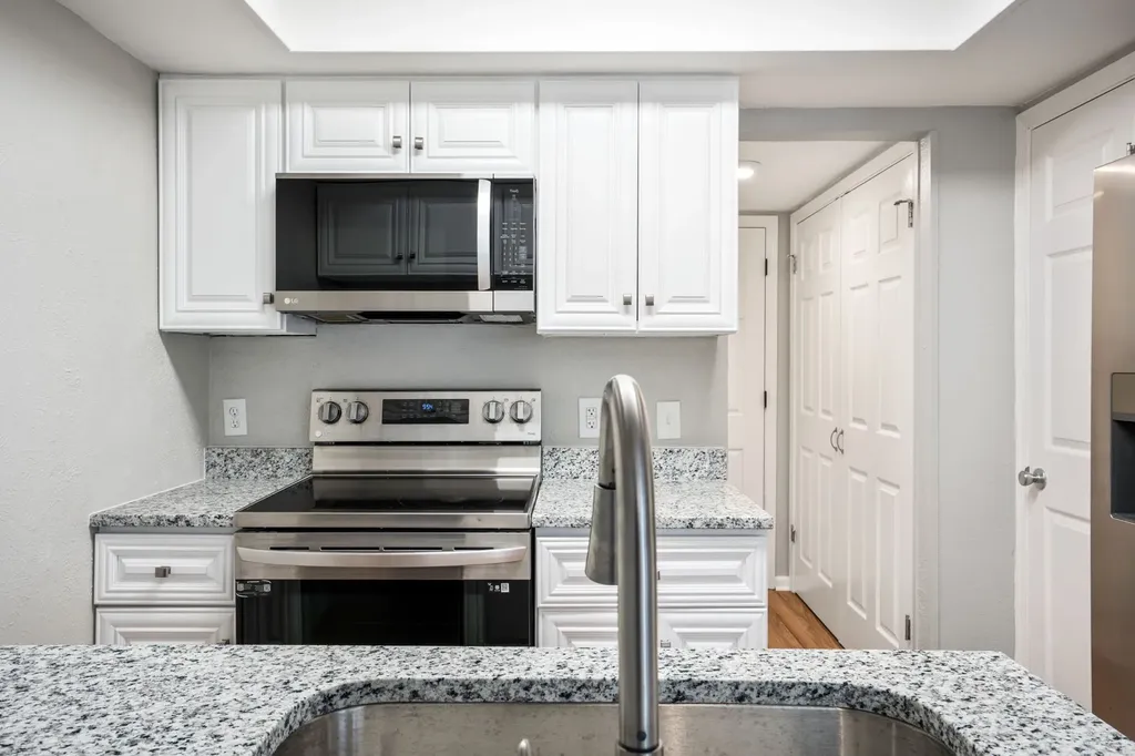 407 San Maria Drive Garland TX 75043