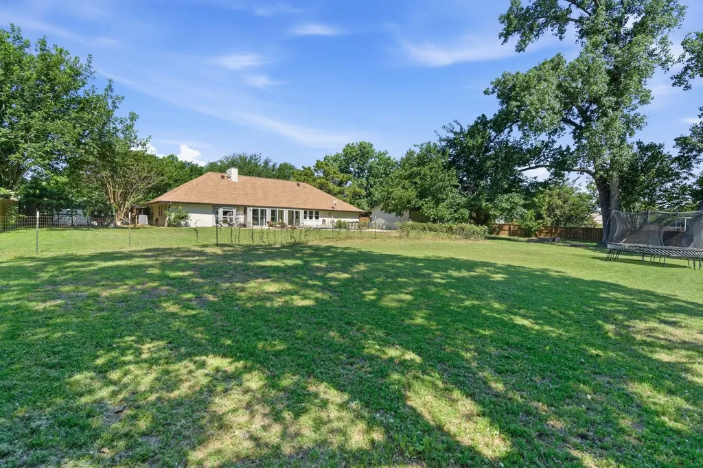 835 Cross Timbers Drive Double Oak TX 75077