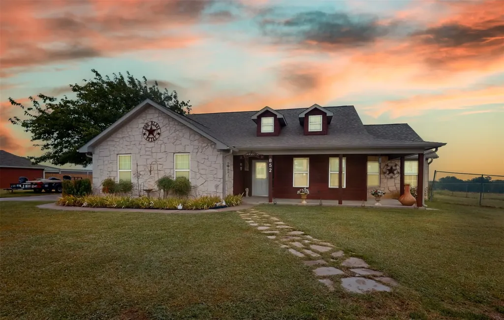 852 Stark Lane Sherman TX 75090