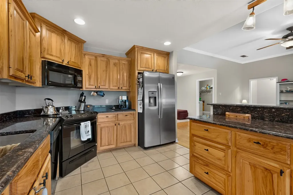 852 Stark Lane Sherman TX 75090