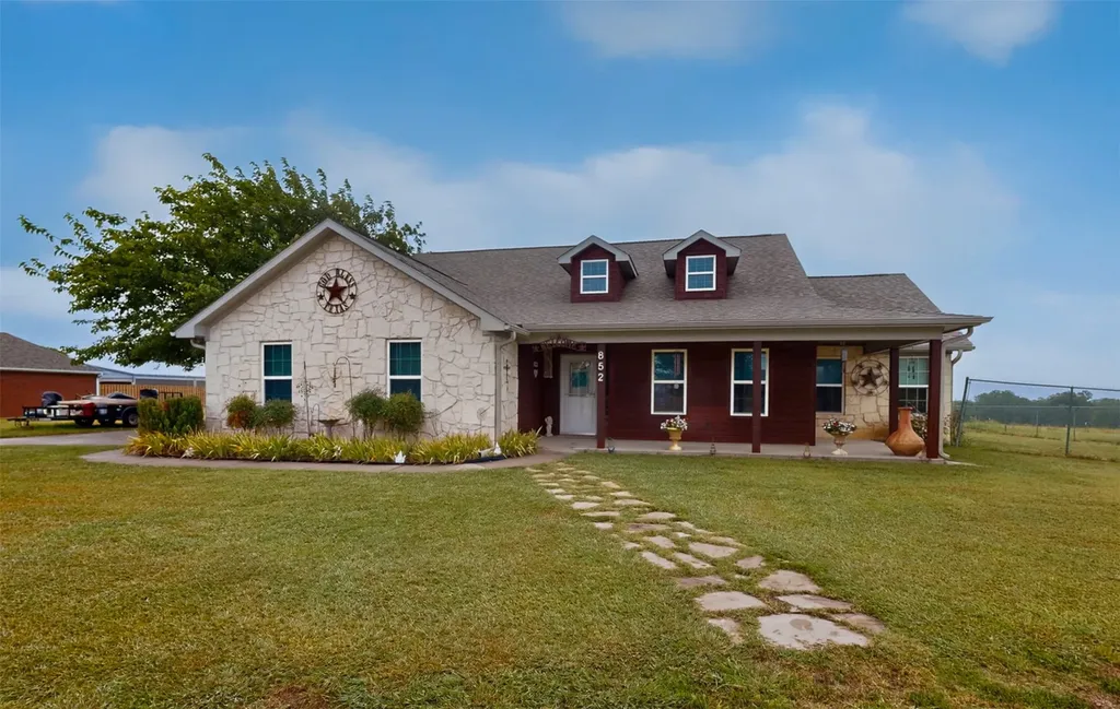 852 Stark Lane Sherman TX 75090