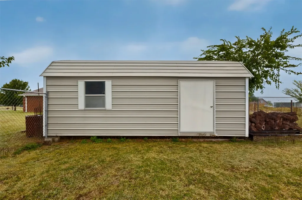 852 Stark Lane Sherman TX 75090