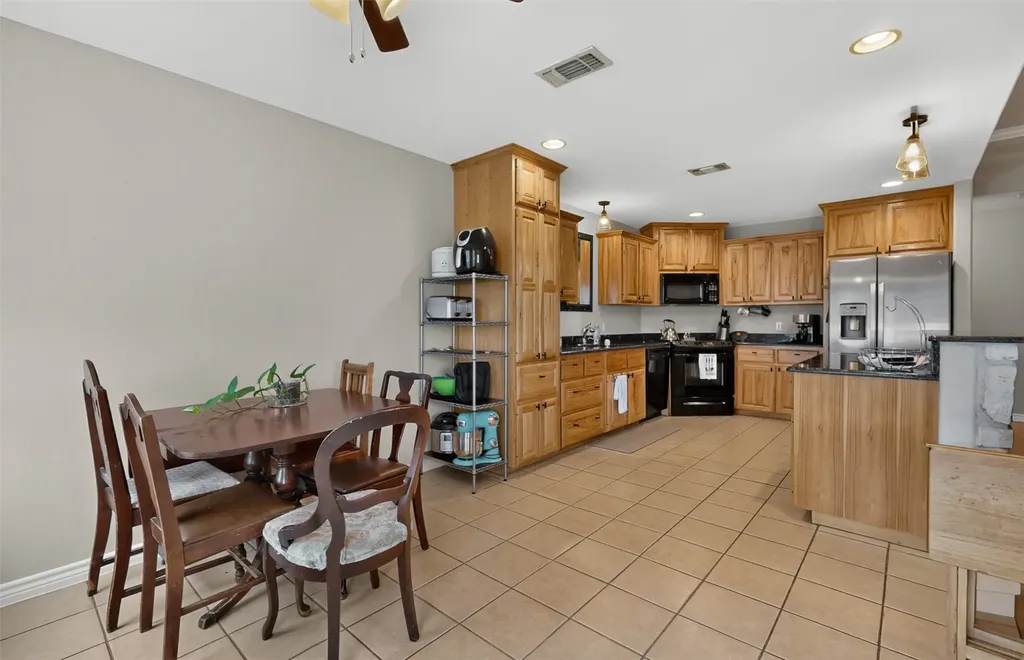 852 Stark Lane Sherman TX 75090