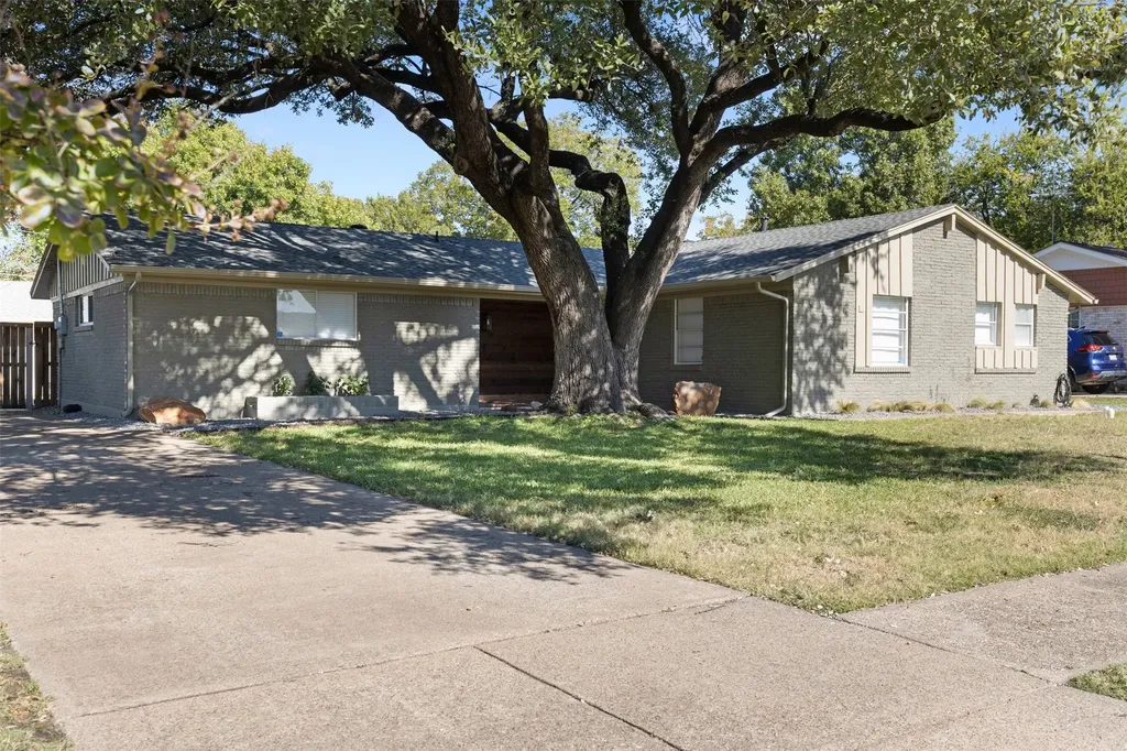 8619 Banff Drive Dallas TX 75243