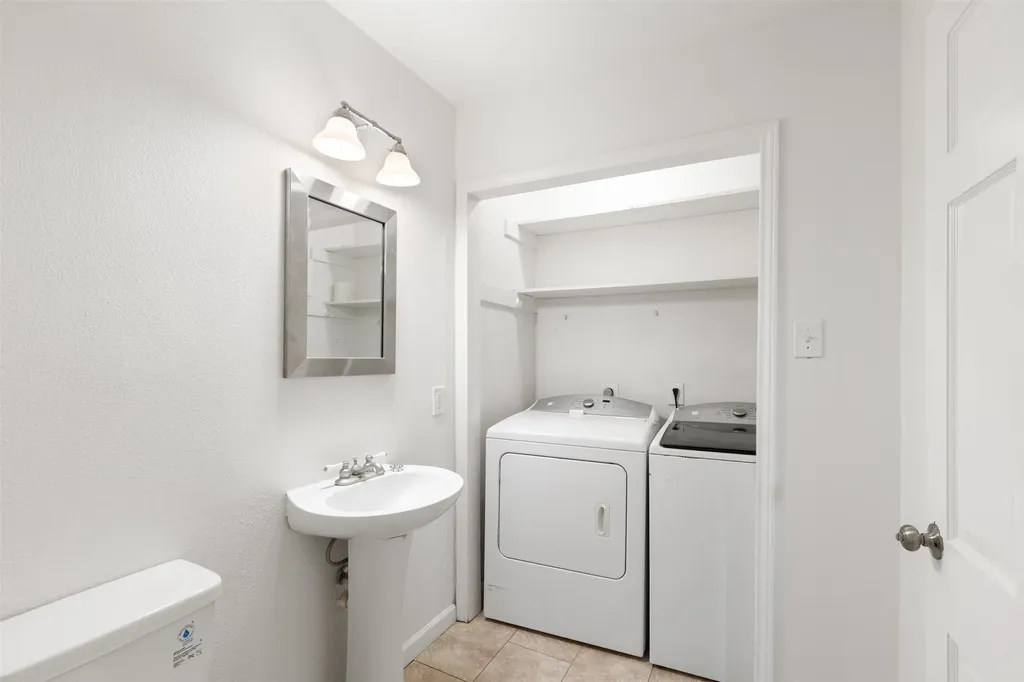 8619 Banff Drive Dallas TX 75243