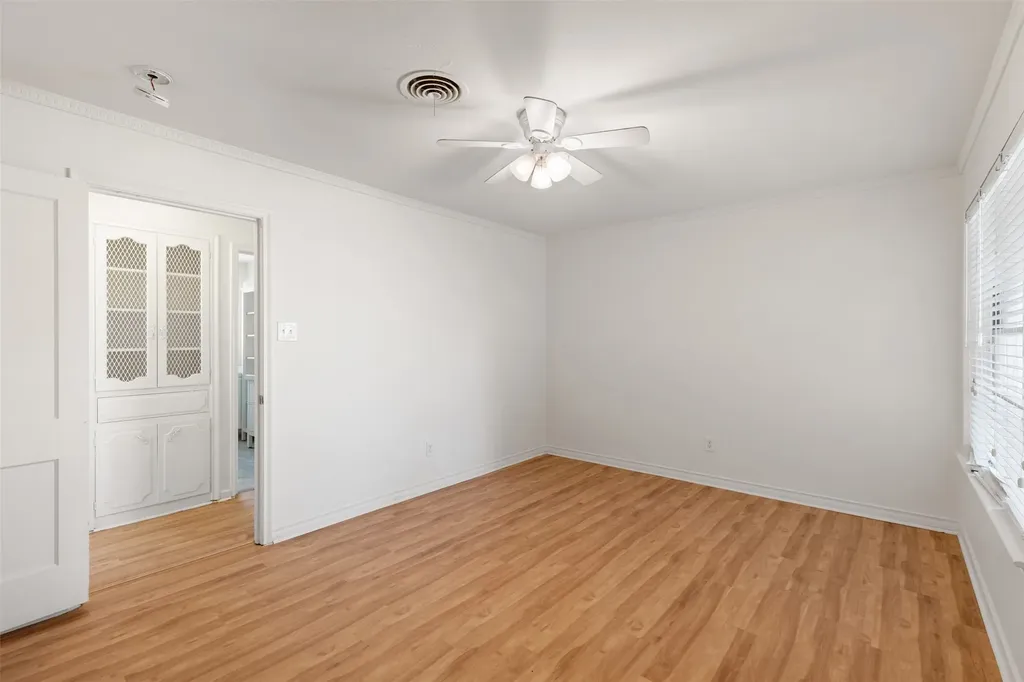 8619 Banff Drive Dallas TX 75243