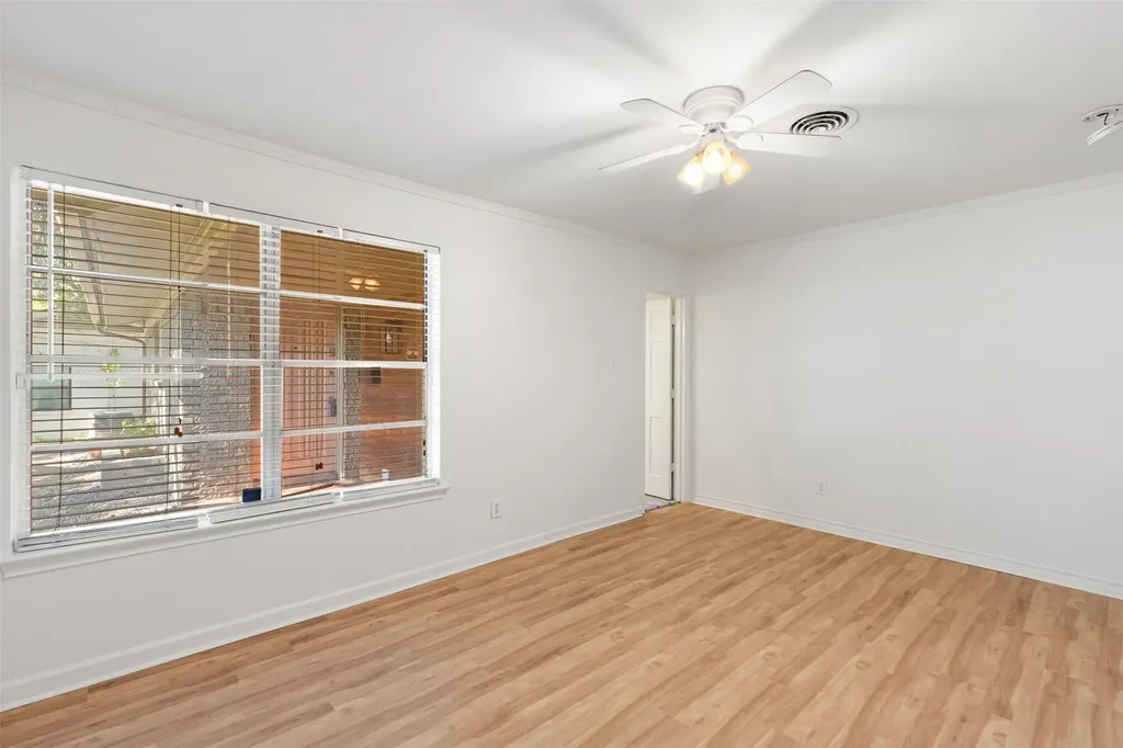 8619 Banff Drive Dallas TX 75243