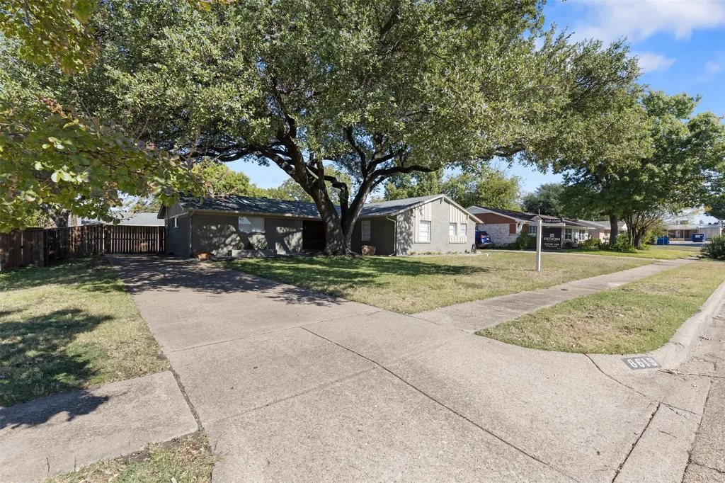8619 Banff Drive Dallas TX 75243