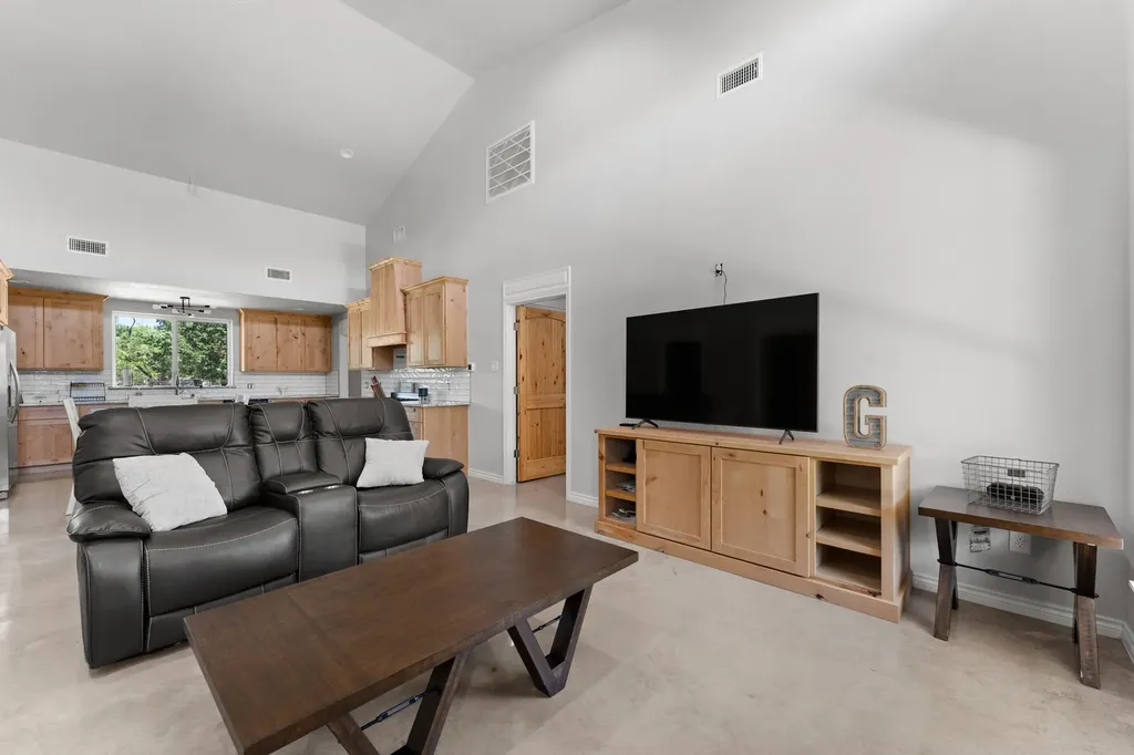 181 Private Road 197 Blum TX 76627