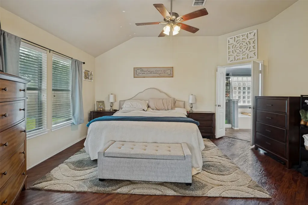 2847 Tranquilo Grand Prairie TX 75054