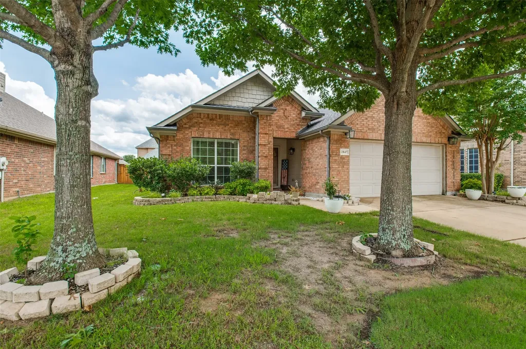 2847 Tranquilo Grand Prairie TX 75054