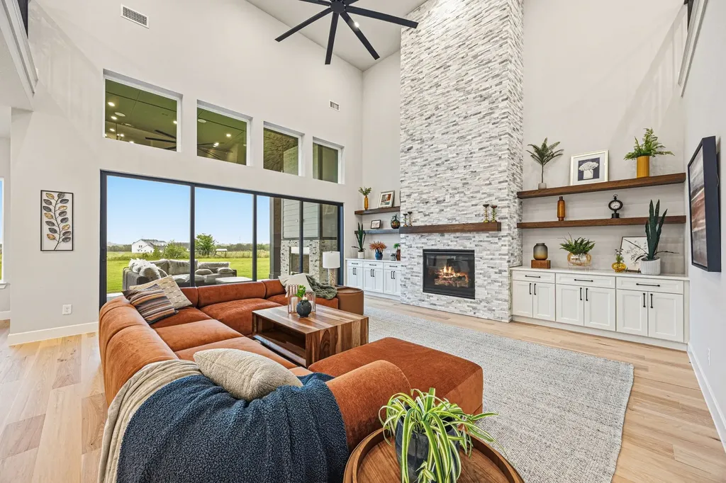 705 Cambridge Court Nevada TX 75173