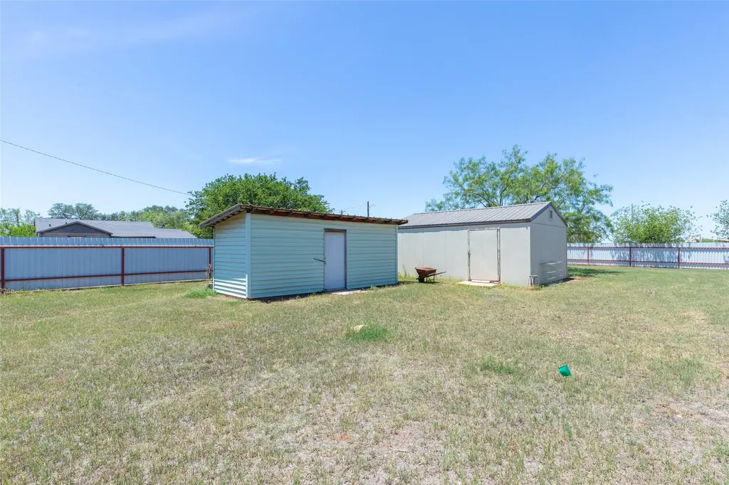 1132 Westover Drive Anson TX 79501