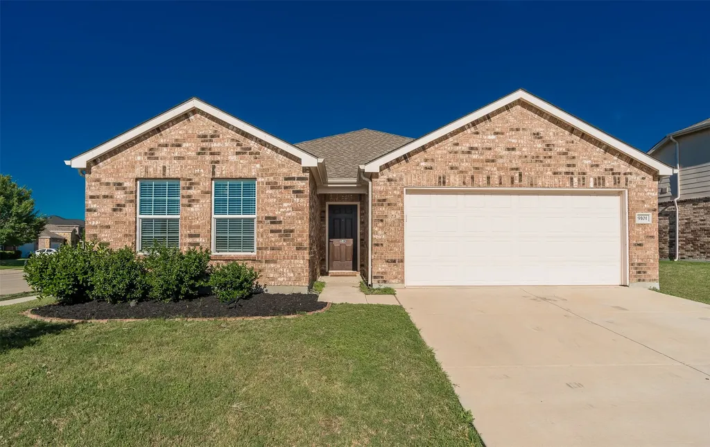 9101 Lookout Point Fort Worth TX 76179