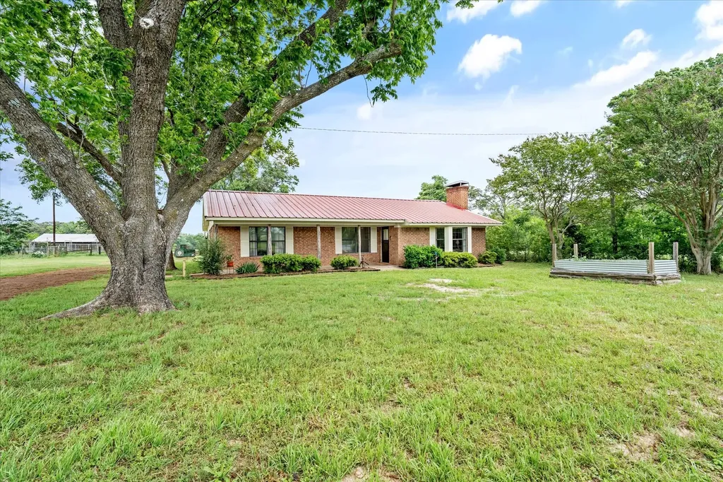 881 Vz County Road 4605 Ben Wheeler TX 75754