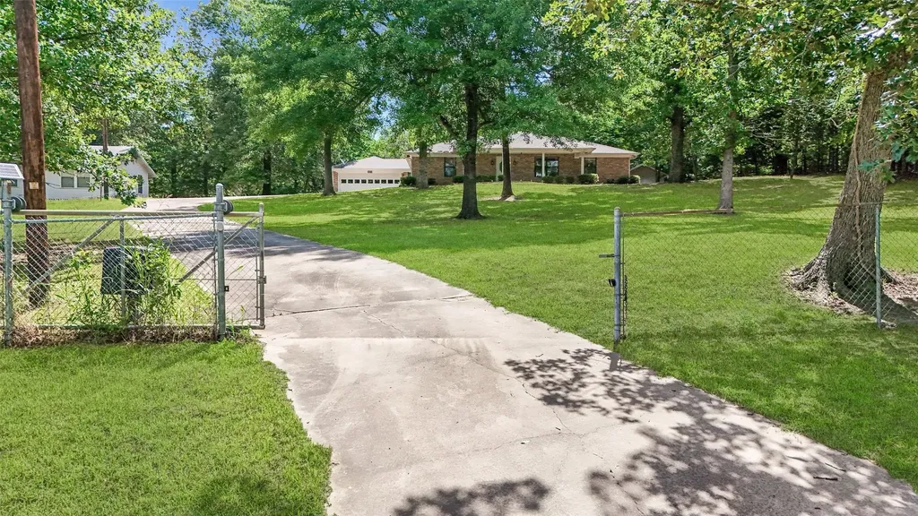 3870 County Road 45080 Arthur City TX 75411