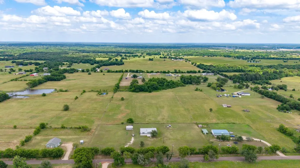 306 County Road 3565 Dike TX 75437