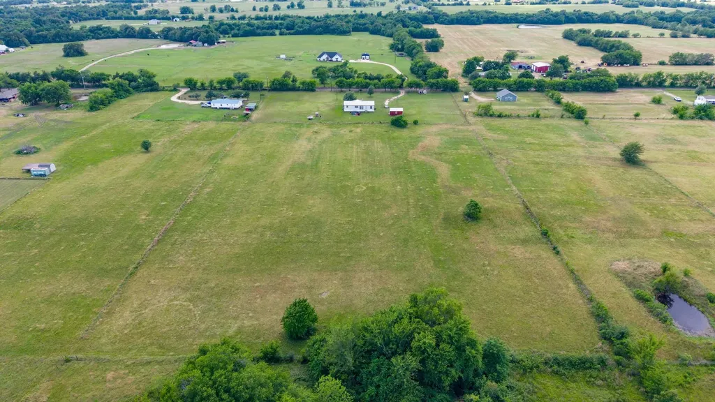306 County Road 3565 Dike TX 75437