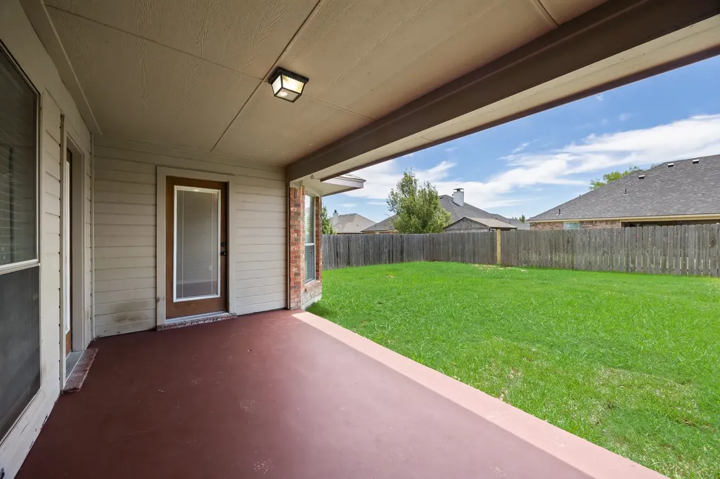 107 Meadowlark Drive Palmer TX 75152