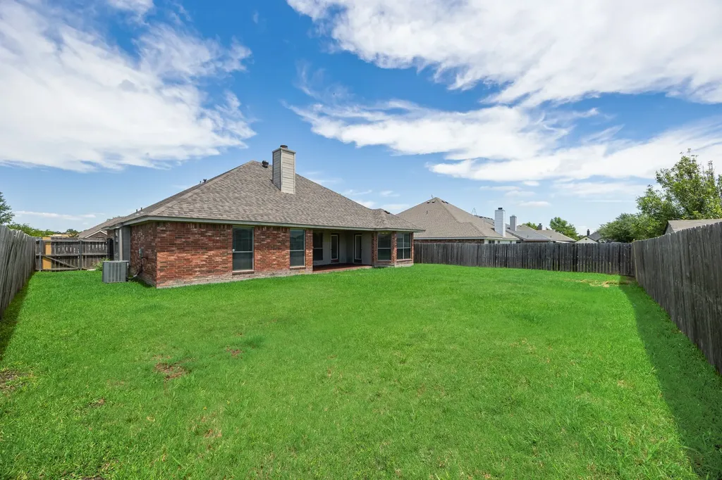 107 Meadowlark Drive Palmer TX 75152