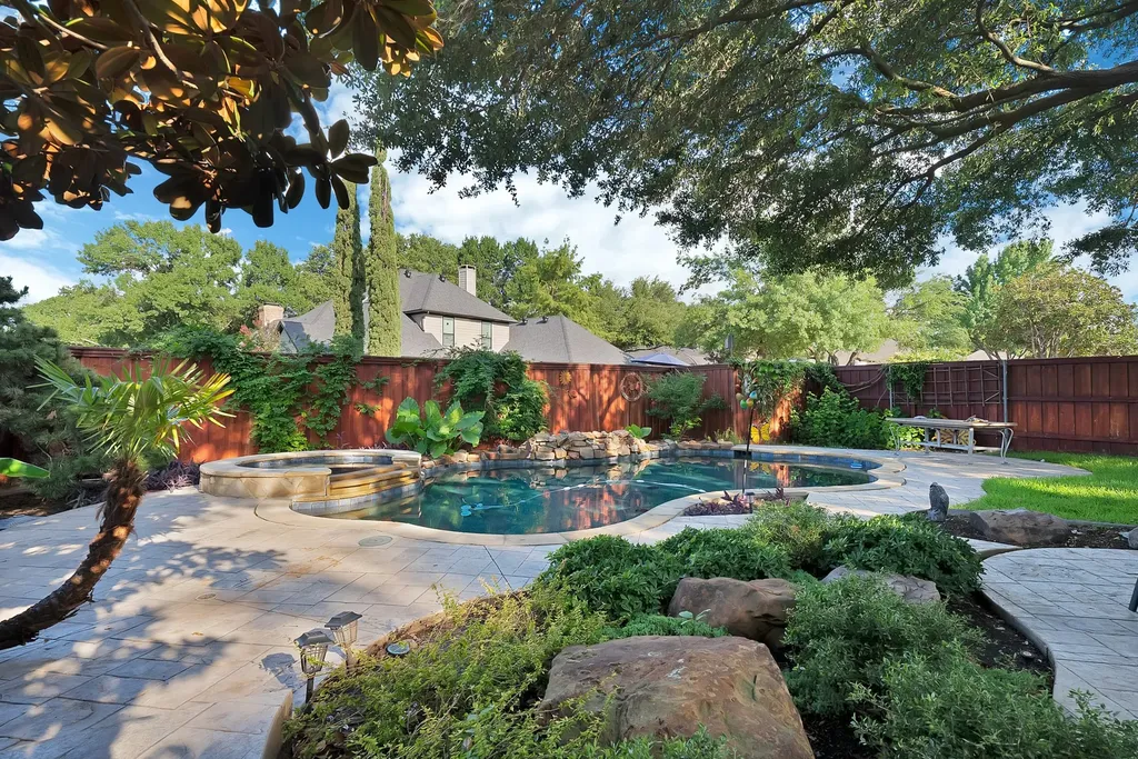 2114 Brandeis Drive Richardson TX 75082