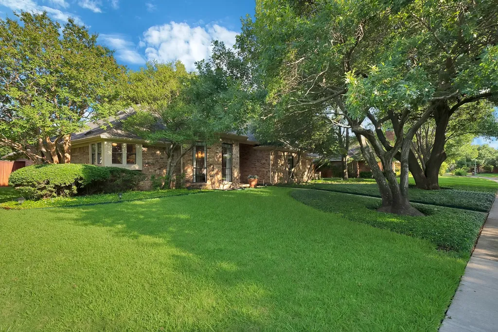 2114 Brandeis Drive Richardson TX 75082