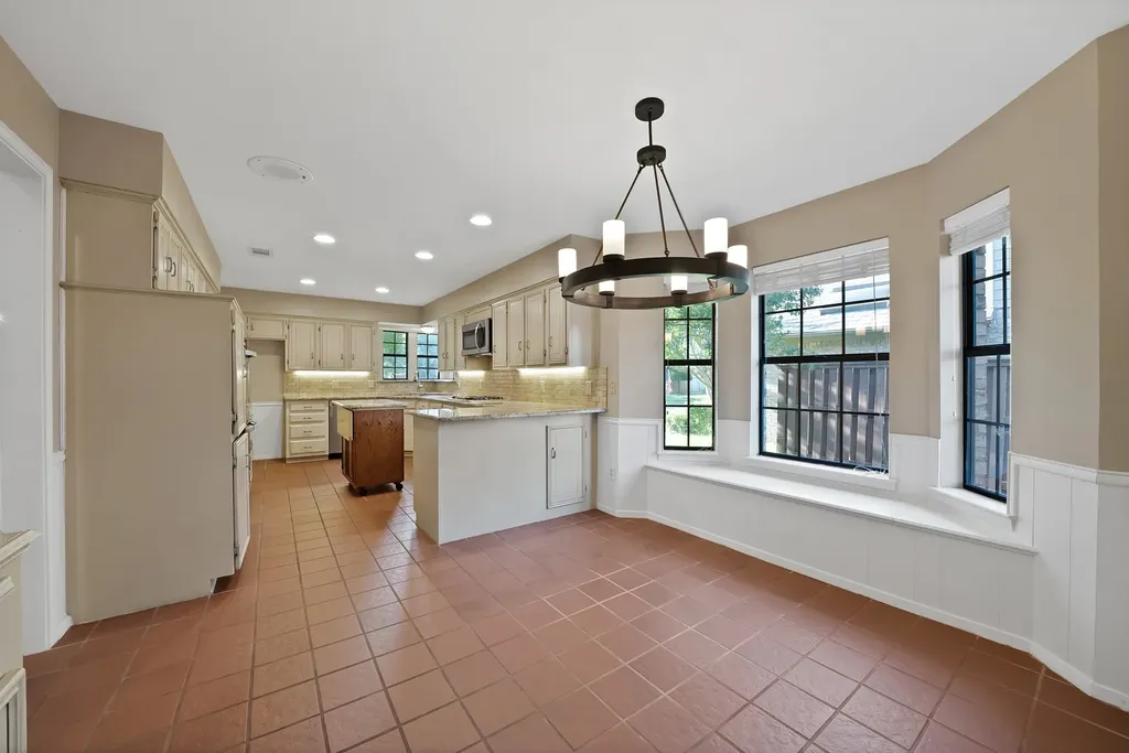 2114 Brandeis Drive Richardson TX 75082