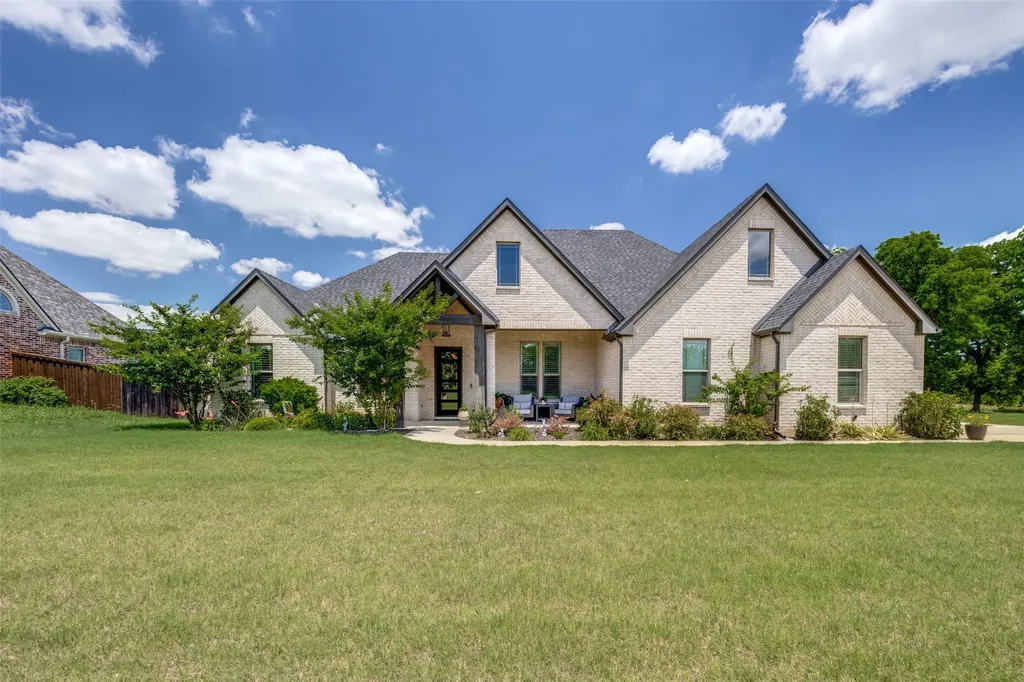 1105 Ranch Drive Bonham TX 75418