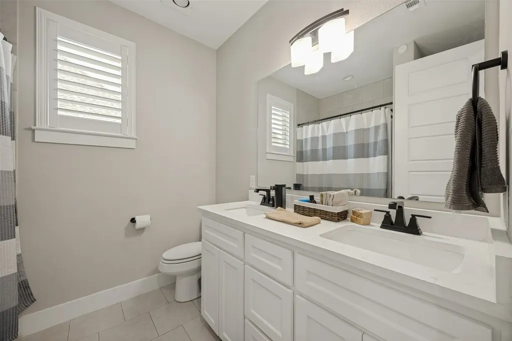 1105 Ranch Drive Bonham TX 75418