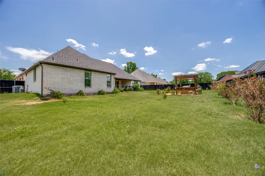 1105 Ranch Drive Bonham TX 75418