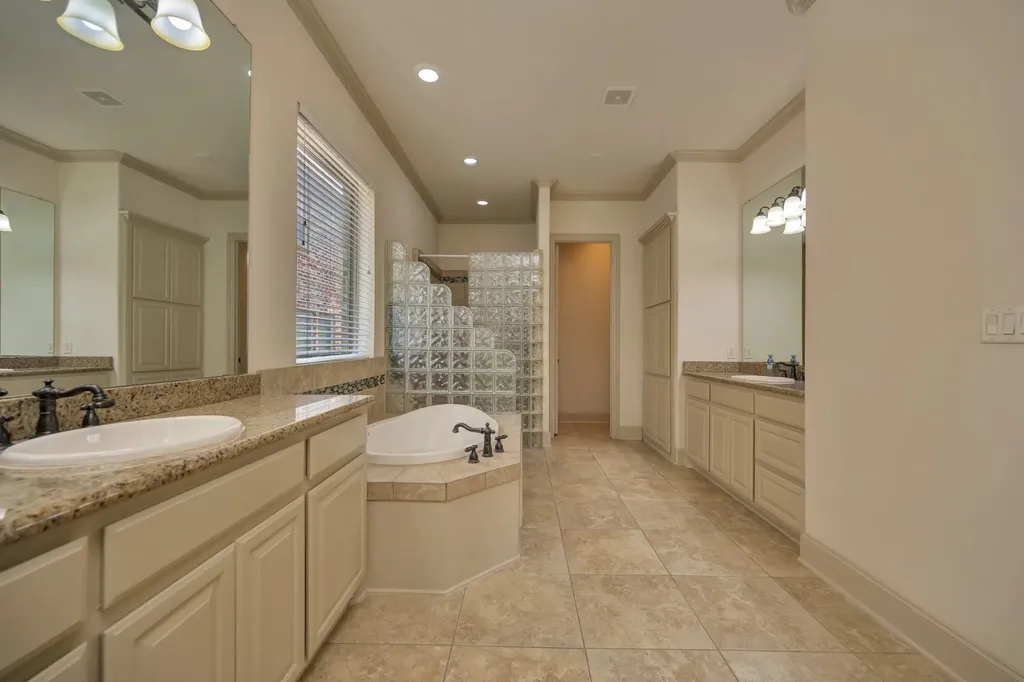 9144 Parson Drive Lantana TX 76226