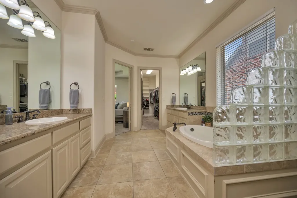 9144 Parson Drive Lantana TX 76226