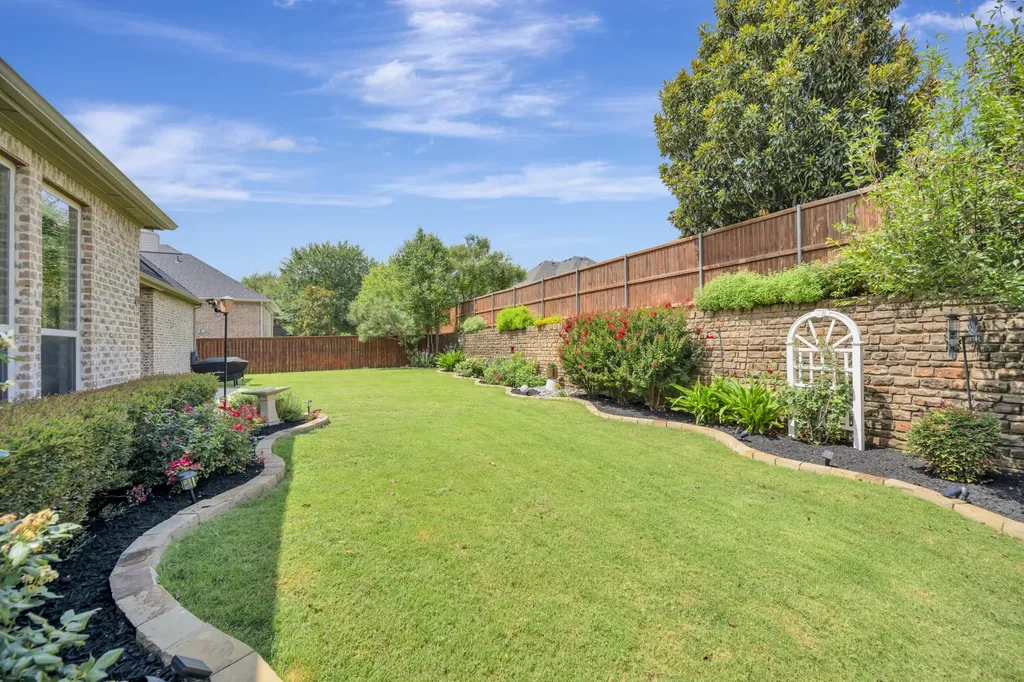 9144 Parson Drive Lantana TX 76226
