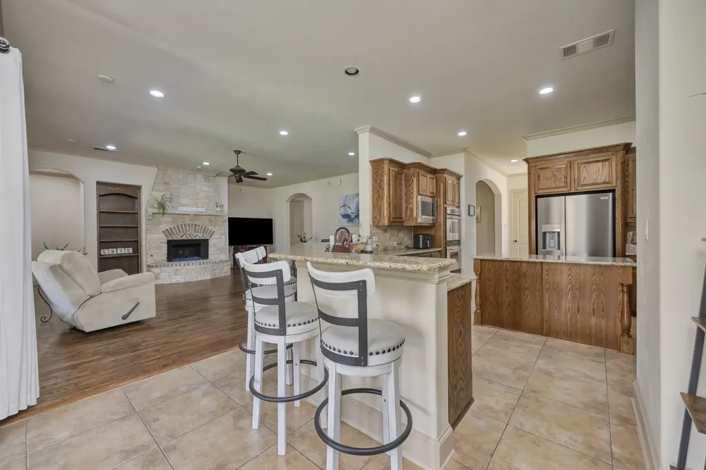 9144 Parson Drive Lantana TX 76226