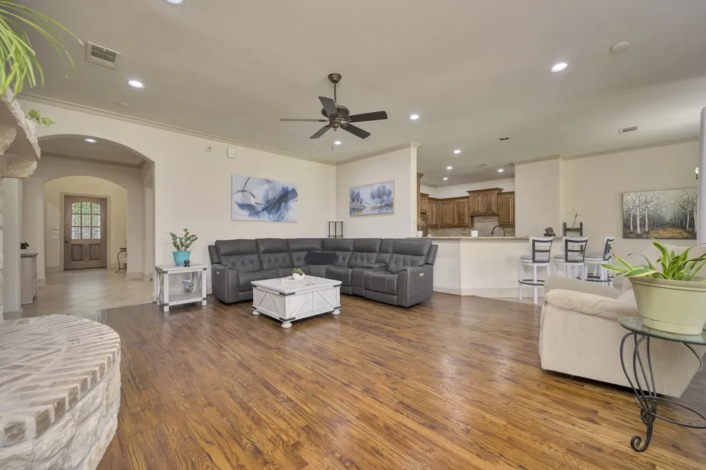 9144 Parson Drive Lantana TX 76226