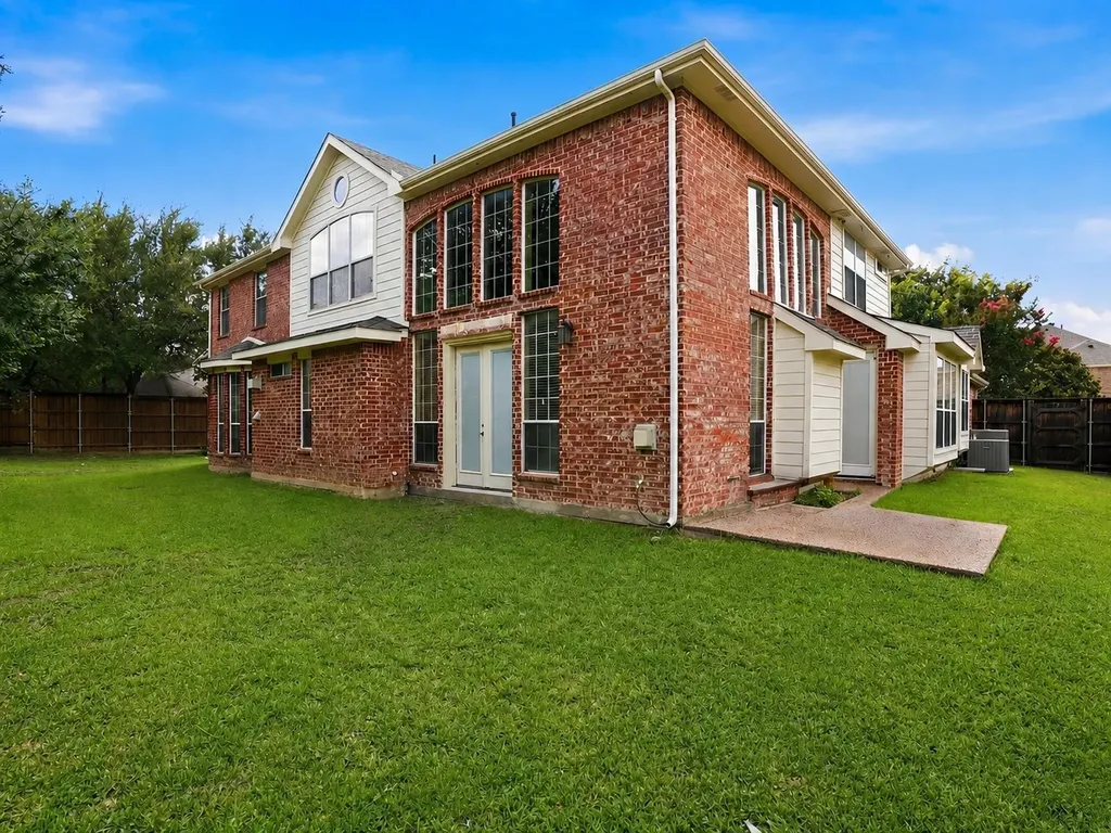 802 Shadybrook Drive Murphy TX 75094