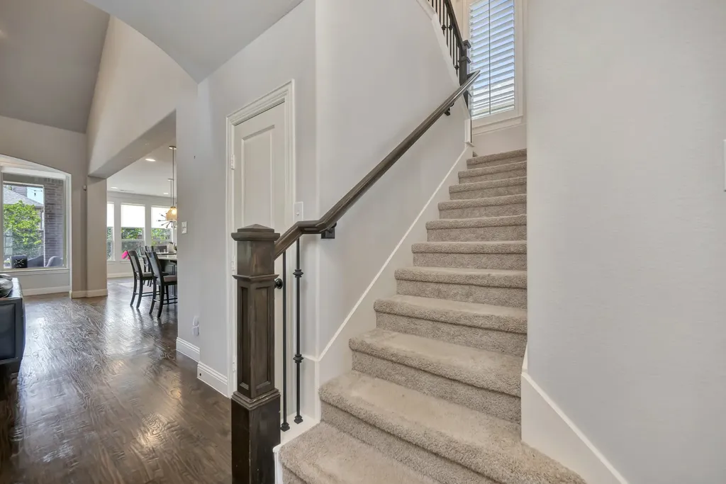 944 Highpoint Way Roanoke TX 76262
