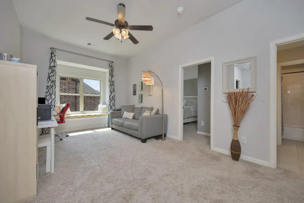 944 Highpoint Way Roanoke TX 76262
