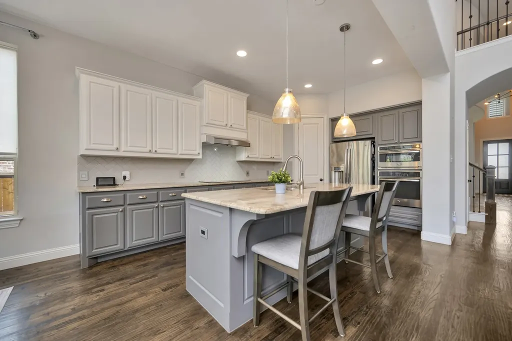 944 Highpoint Way Roanoke TX 76262