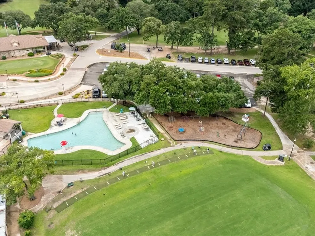 8 Shady Oak Lane Conroe TX 77304