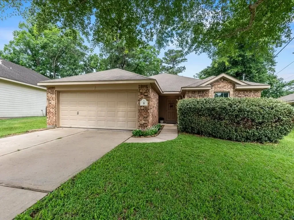 8 Shady Oak Lane Conroe TX 77304