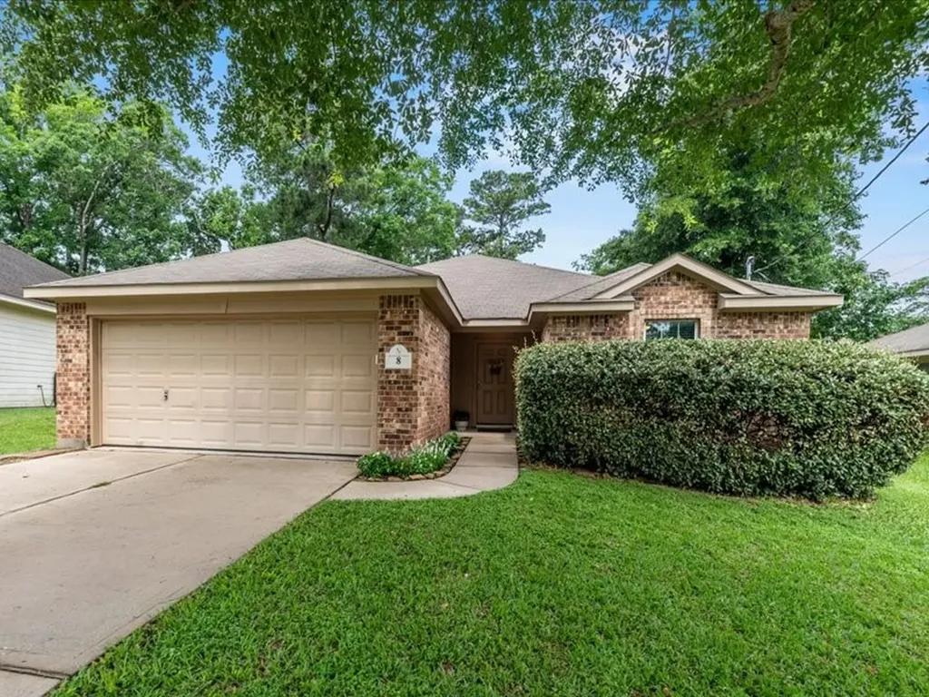 8 Shady Oak Lane Conroe TX 77304