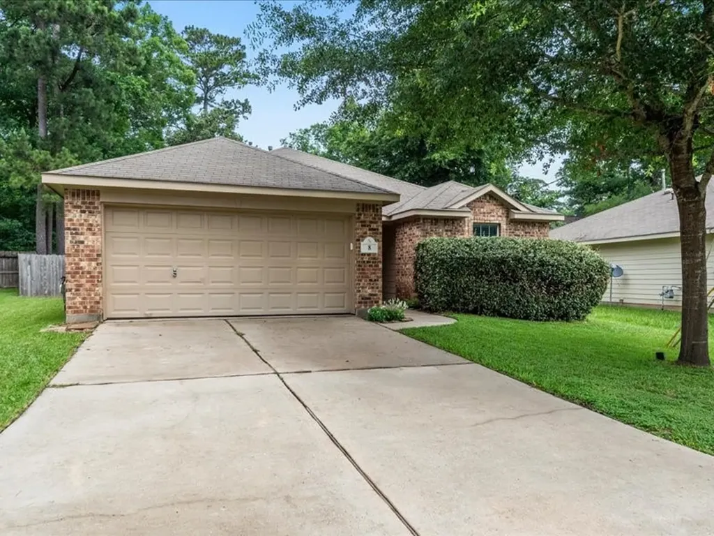 8 Shady Oak Lane Conroe TX 77304