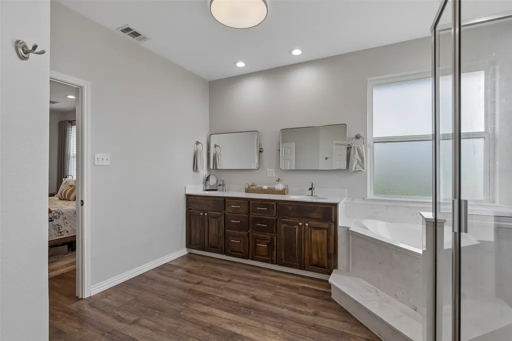 8677 Fm 1553 Leonard TX 75452