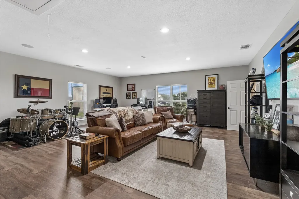 8677 Fm 1553 Leonard TX 75452