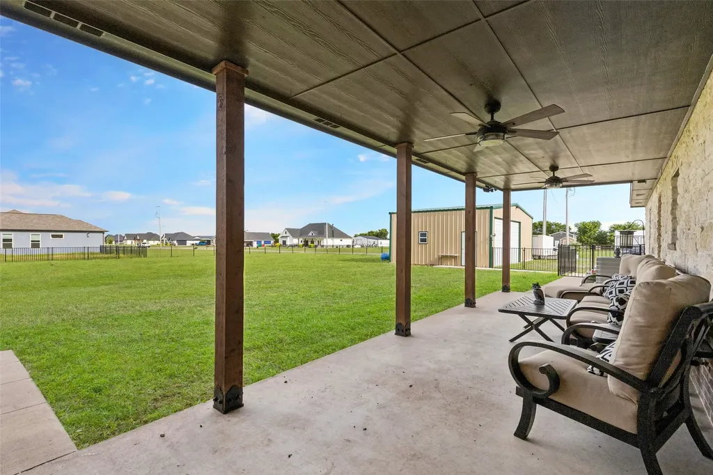 8677 Fm 1553 Leonard TX 75452
